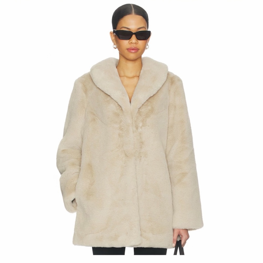 MAJORELLE Tatiana Faux Fur Coat in Oatmilk - Picture 3 of 7